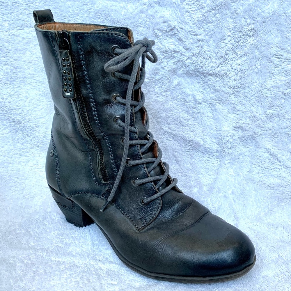 Pikolinos Rotterdam lace up boot